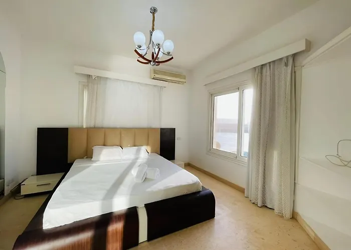 5 Bedroom With Private Pool At El Gouna